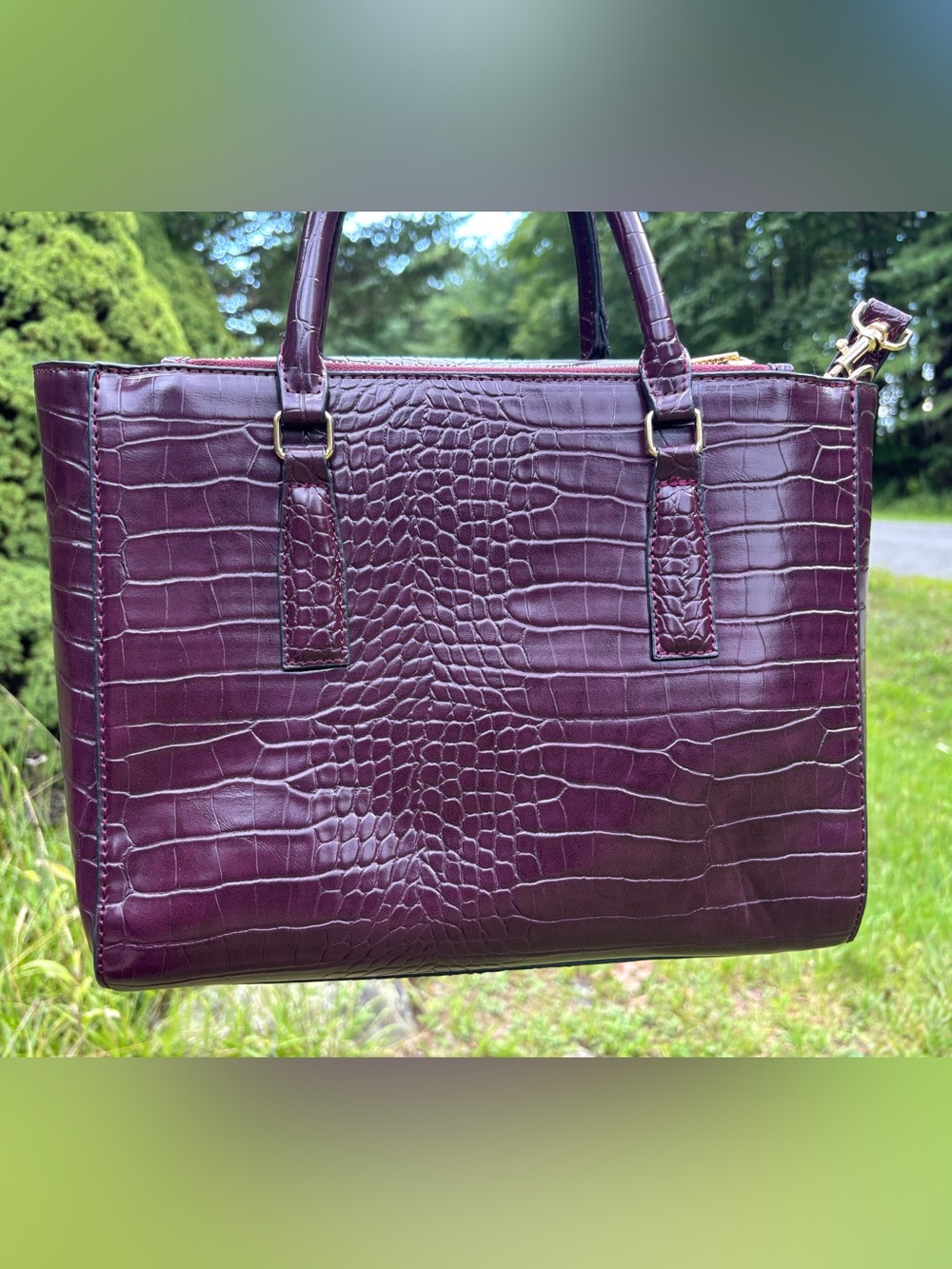 Kurt Geiger London Croc-Embossed Crossbody Bag - Picture 3 of 17